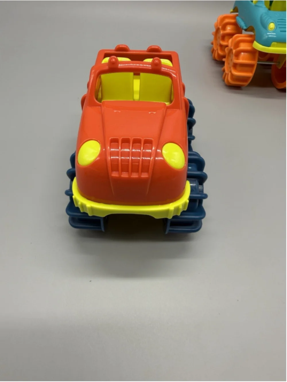 B. toys by Battat 4